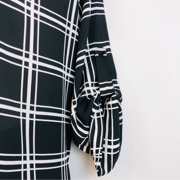 Collective Concepts Black White Plaid Pop Over Top - Picture 7 of 16